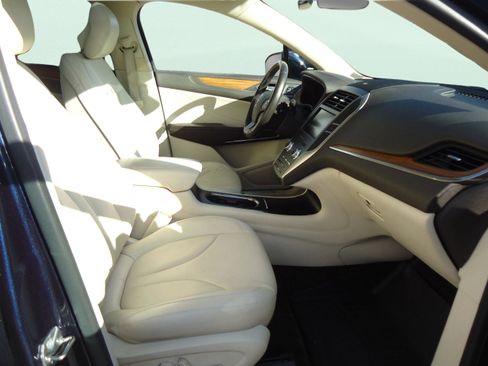 Used 2015 Lincoln MKC AWD w/ Equipment Group 102A Reserve image 26