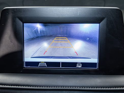 Used 2024 Chevrolet Suburban LS image 19