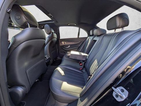 Used 2022 Mercedes-Benz E 350 Sedan image 20