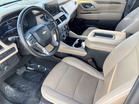 Used 2024 Chevrolet Suburban Premier RWD image 5