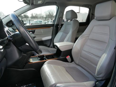 Used 2020 Honda CR-V Touring image 6