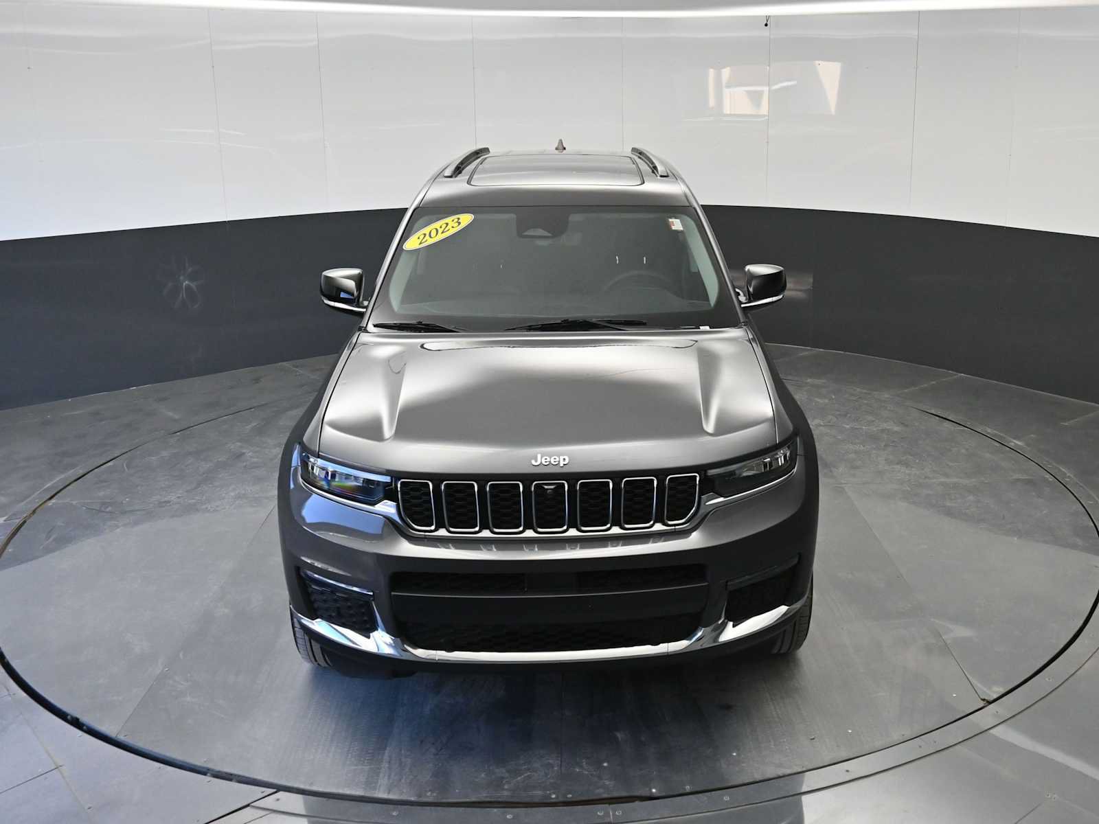 Used 2023 Jeep Grand Cherokee L Limited w/ Luxury Tech Group II AWD/4WD image 27