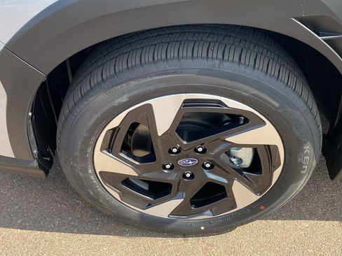 Certified 2025 Subaru Crosstrek 2.5i Limited w/ Crosstrek Mirror Package AWD/4WD image 10