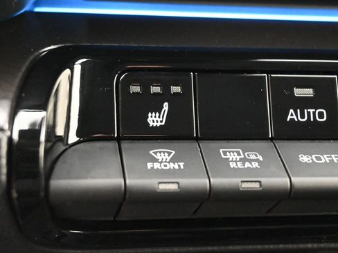 Used 2026 Toyota Prius FWD image 14