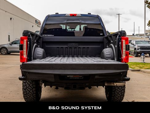Used 2025 Ford F350 XLT w/ Black Appearance Package image 9