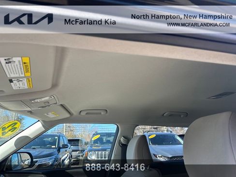 Used 2022 Kia Soul LX image 23