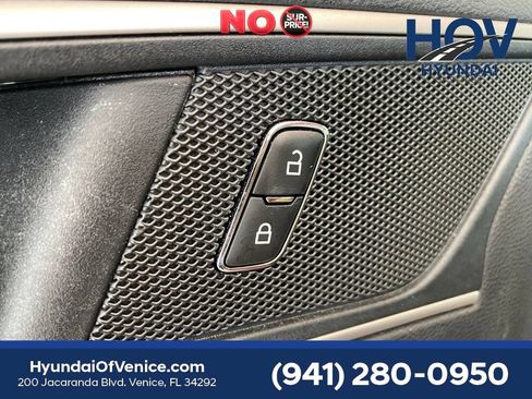 Used 2020 Ford Edge SEL FWD image 21