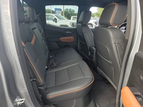 New 2026 GMC Canyon AT4 w/ AT4 Premium Package AWD/4WD image 15