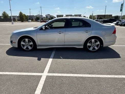 Used 2010 Ford Fusion Sport FWD image 2