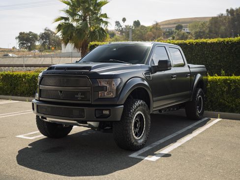 Used 2017 Ford F150 Lariat w/ Equipment Group 502A Luxury AWD/4WD image 1
