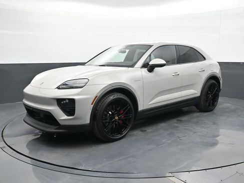 New 2026 Porsche Macan 4S Electric AWD/4WD image 1