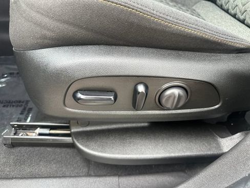 Used 2023 Chevrolet Equinox LT w/ LPO, Floor Liner Package AWD/4WD image 27