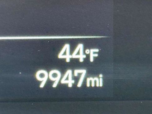 Certified 2024 Hyundai Venue SEL image 29