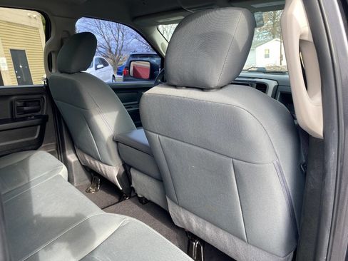 Used 2018 RAM 1500 Express w/ Express Value Package image 25