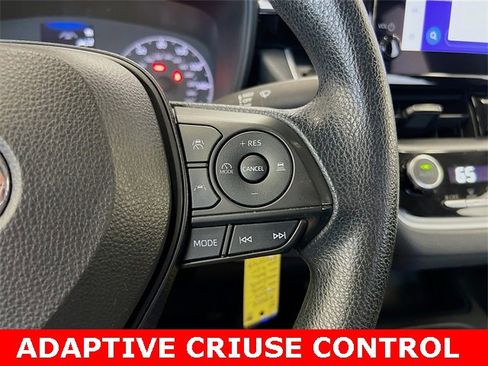 Used 2024 Toyota Corolla LE image 29