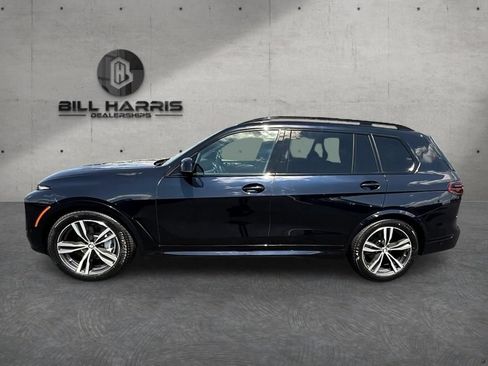Used 2023 BMW X7 xDrive40i w/ M Sport Package AWD/4WD image 11