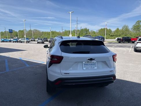 Used 2024 Chevrolet Trax RS w/ Driver Confidence Package image 20