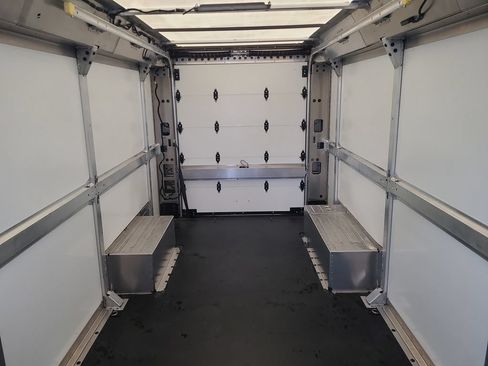 Used 2024 Chevrolet Brightdrop 600 w/ Commercial Equipment Package AWD/4WD image 10