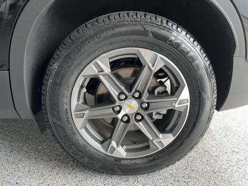 Used 2024 Chevrolet Blazer LT w/ Convenience Package FWD image 35