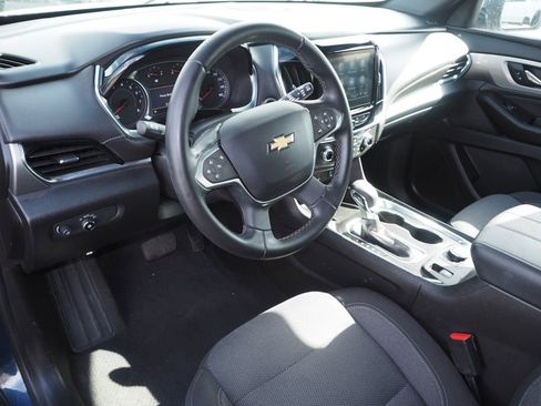 Used 2023 Chevrolet Traverse LT AWD/4WD image 12