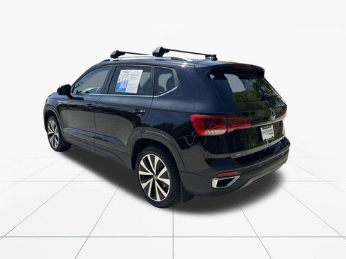 Used 2022 Volkswagen Taos SE AWD/4WD image 6