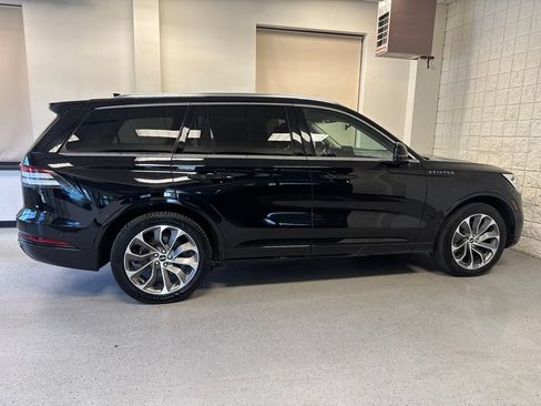 Used 2023 Lincoln Aviator Grand Touring w/ Equipment Group 301A AWD/4WD image 23