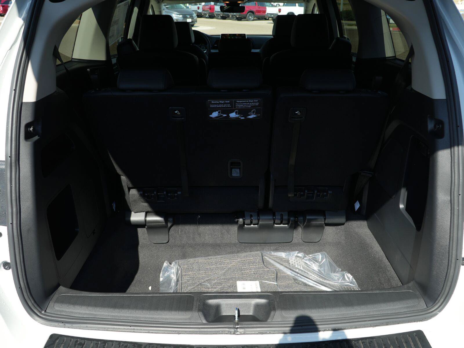 New 2026 Honda Odyssey EX-L image 8