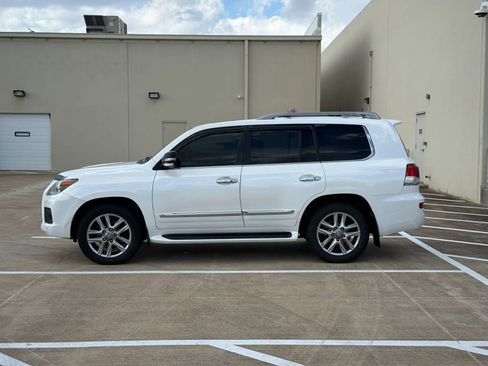 Used 2014 Lexus LX 570 4WD image 5