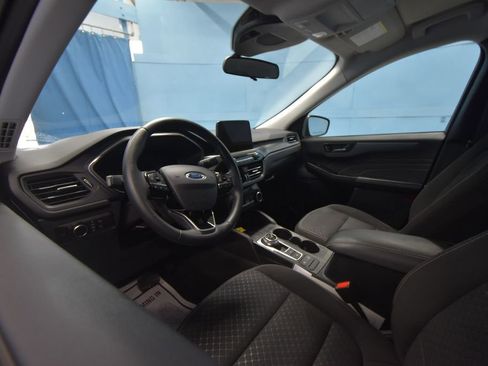 Used 2023 Ford Escape Active w/ Cold Weather Package FWD image 2