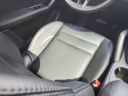 Used 2024 Porsche Cayenne AWD/4WD image 14