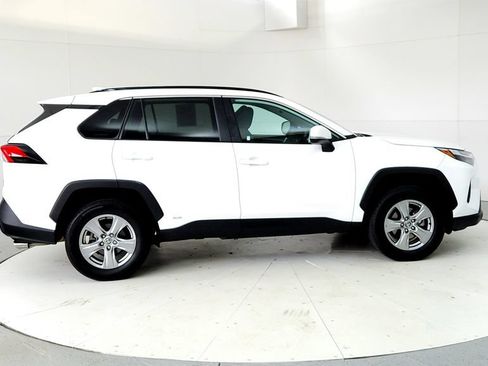 Certified 2024 Toyota RAV4 XLE w/ Convenience Package AWD/4WD image 6