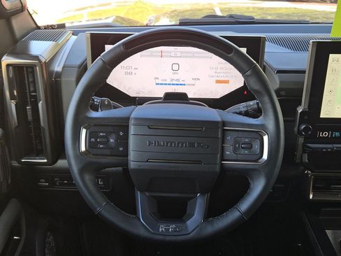 New 2025 GMC Hummer EV 2X image 13