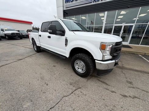 Used 2020 Ford F250 XL w/ Power Equipment Group image 2