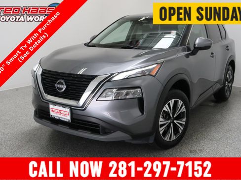 Used 2023 Nissan Rogue SV image 1