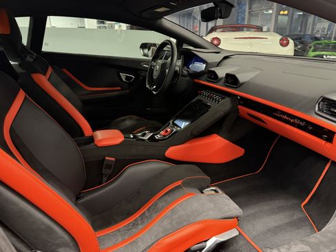 Used 2023 Lamborghini Huracan Tecnica image 20