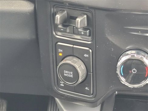 New 2026 Ford F250 Lariat w/ Chrome Package image 19