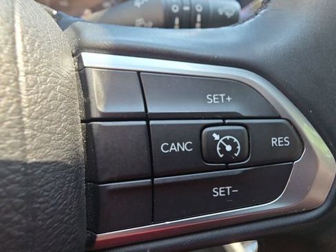 Used 2022 Jeep Compass Latitude AWD/4WD image 18