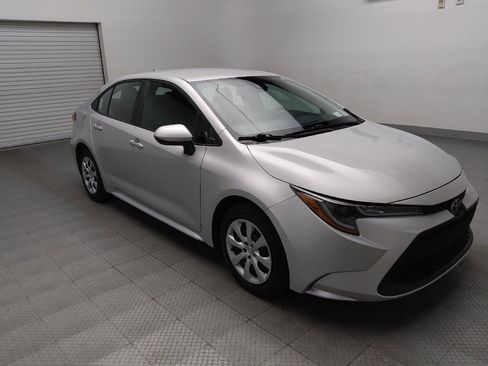 Used 2021 Toyota Corolla LE FWD image 13