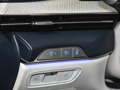 Used 2025 Genesis GV80 3.5T Prestige image 26