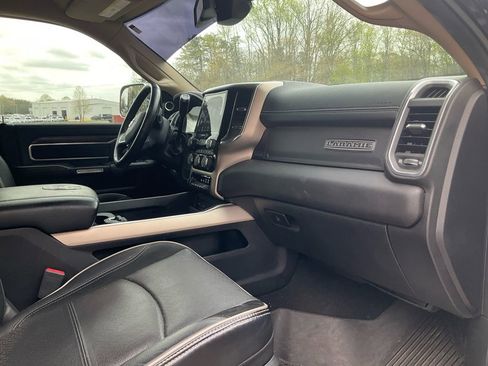 Used 2019 RAM 2500 Laramie image 11