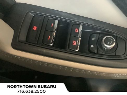 Used 2019 Subaru Forester Limited image 24