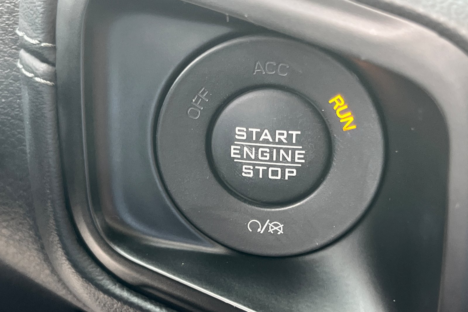 Used 2024 Jeep Wrangler Unlimited Sahara AWD/4WD image 66