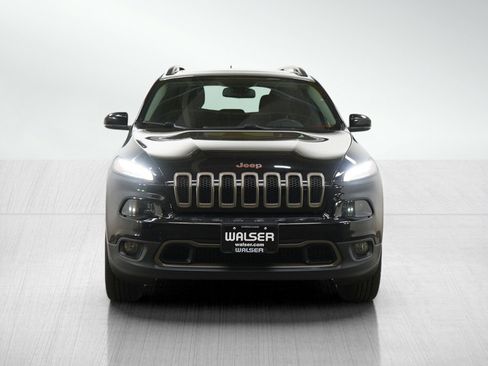 Used 2017 Jeep Cherokee 75th Anniversary AWD/4WD image 8