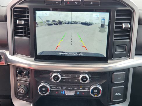 Used 2021 Ford F150 Lariat w/ FX4 Off-Road Package AWD/4WD image 18