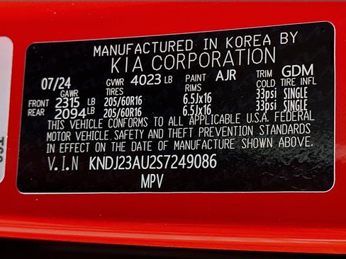 Used 2025 Kia Soul LX w/ LX Technology Package image 12