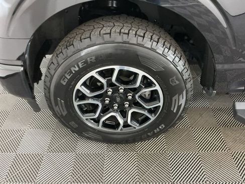 Used 2022 Ford F150 Lariat w/ Max Trailer Tow Package image 31