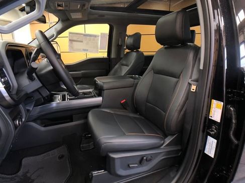 New 2026 Ford F250 Lariat w/ Black Appearance Package image 10