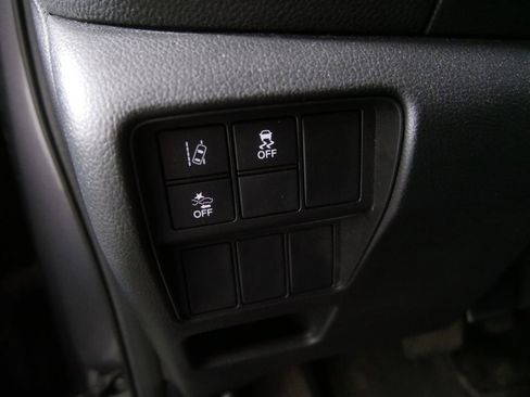 Used 2018 Honda CR-V EX image 16