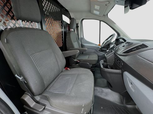 Used 2018 Ford Transit 250 130 Low Roof w/ Exterior Upgrade Package RWD image 14