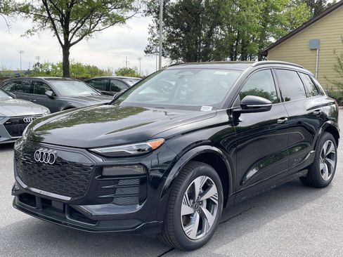 New 2025 Audi Q6 e-tron Premium AWD/4WD image 3